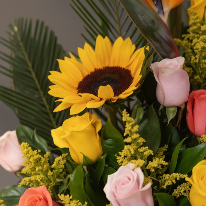 arreglo floral frutas tropicales macro