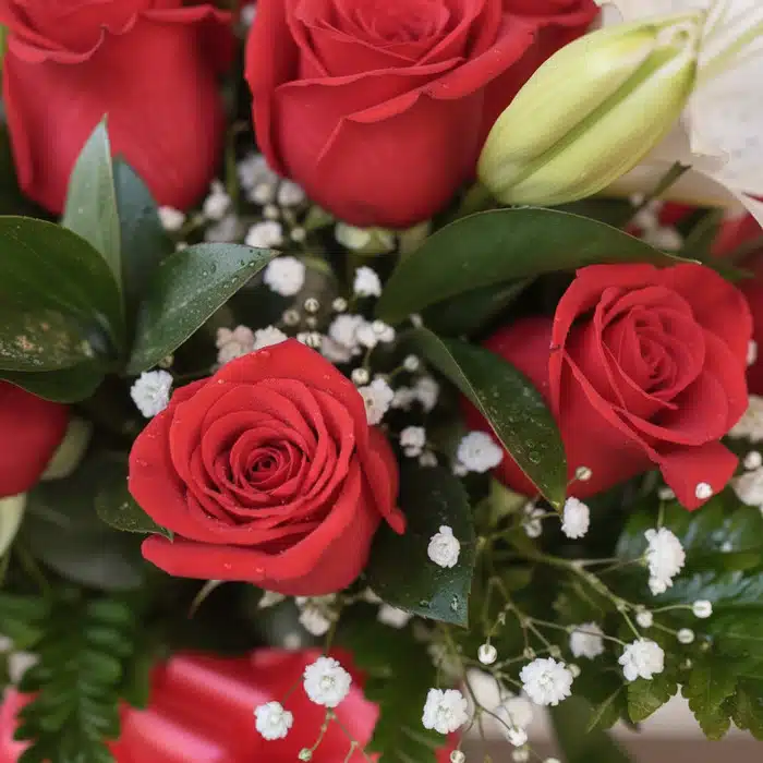 jarron otono rosas rojas frescas wnuw